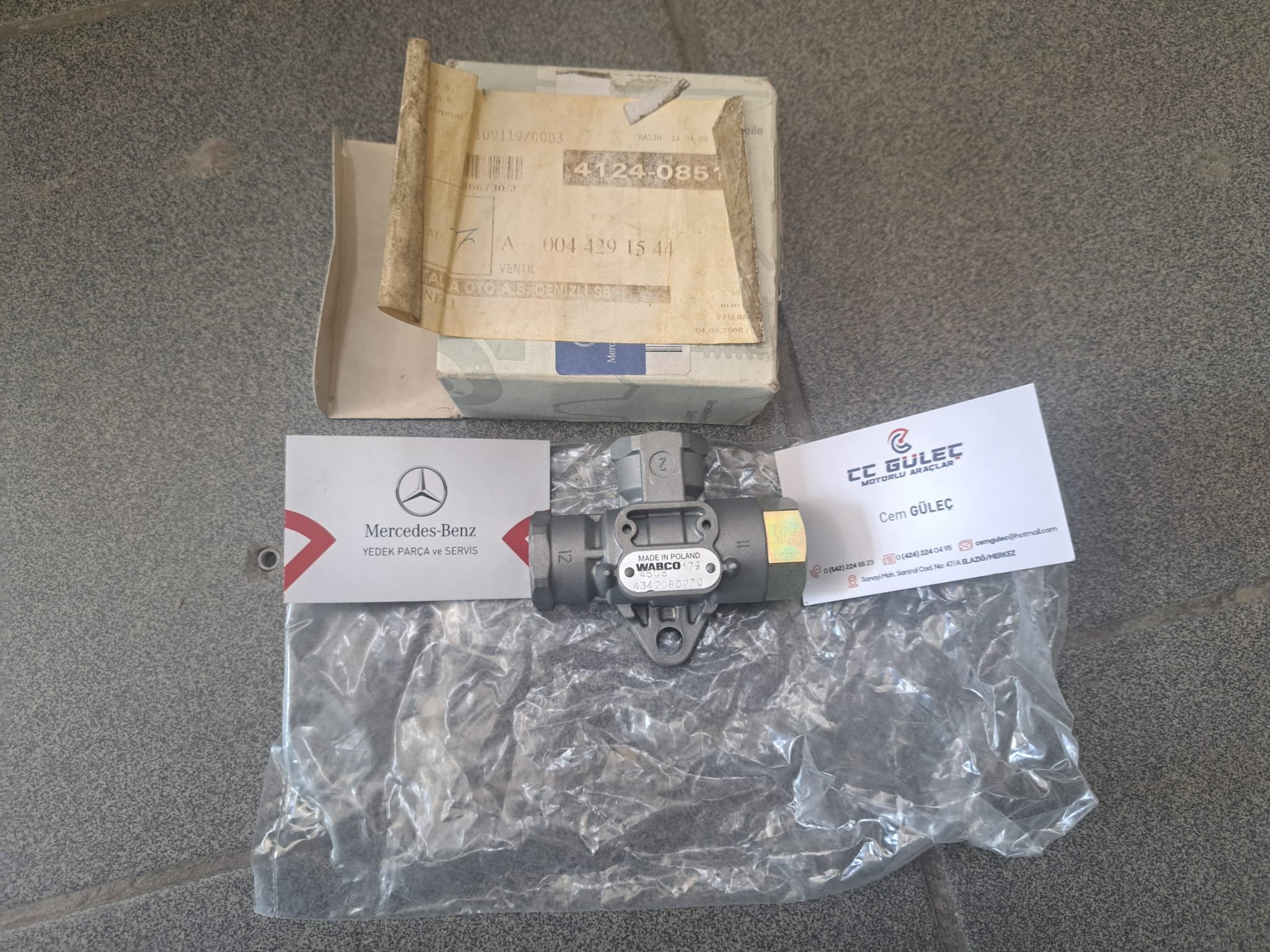 Mercedes Benz Orjinal - Hava Tüpü Tahliye Valfi M22*1,5