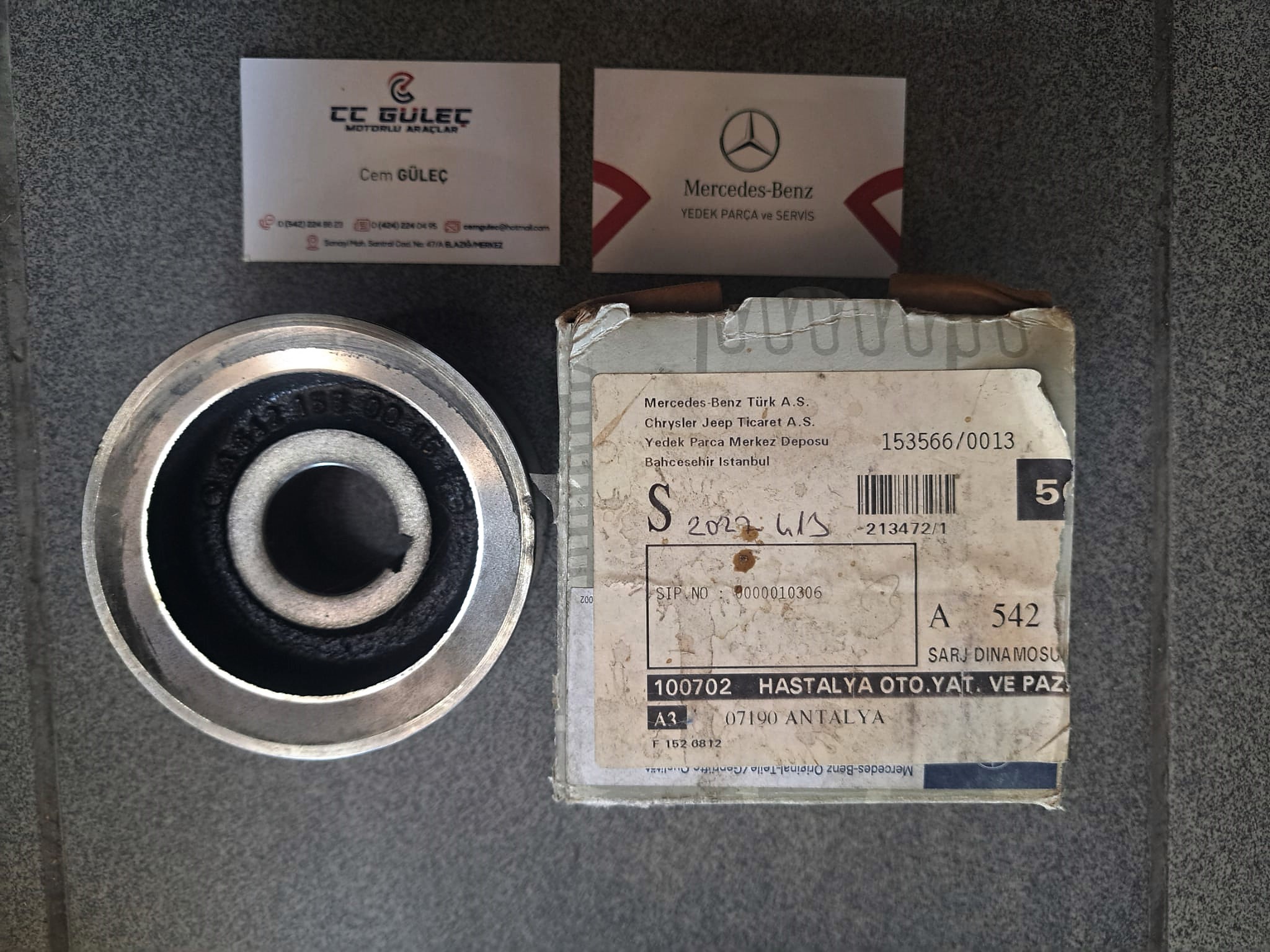 Mercedes Benz Orjinal - Şarj Dinamosu Kasnağı